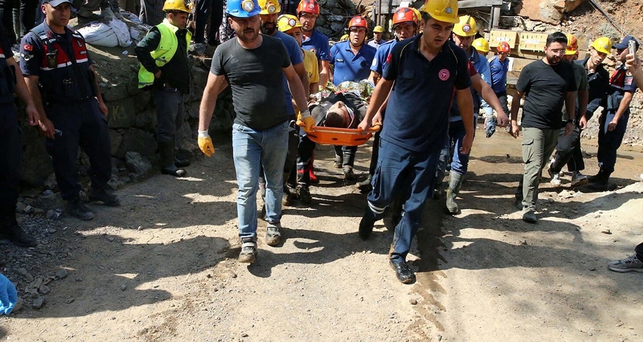 25 saat sonra gocukten kurtarilan madenciden aci haber eWXFmiUK