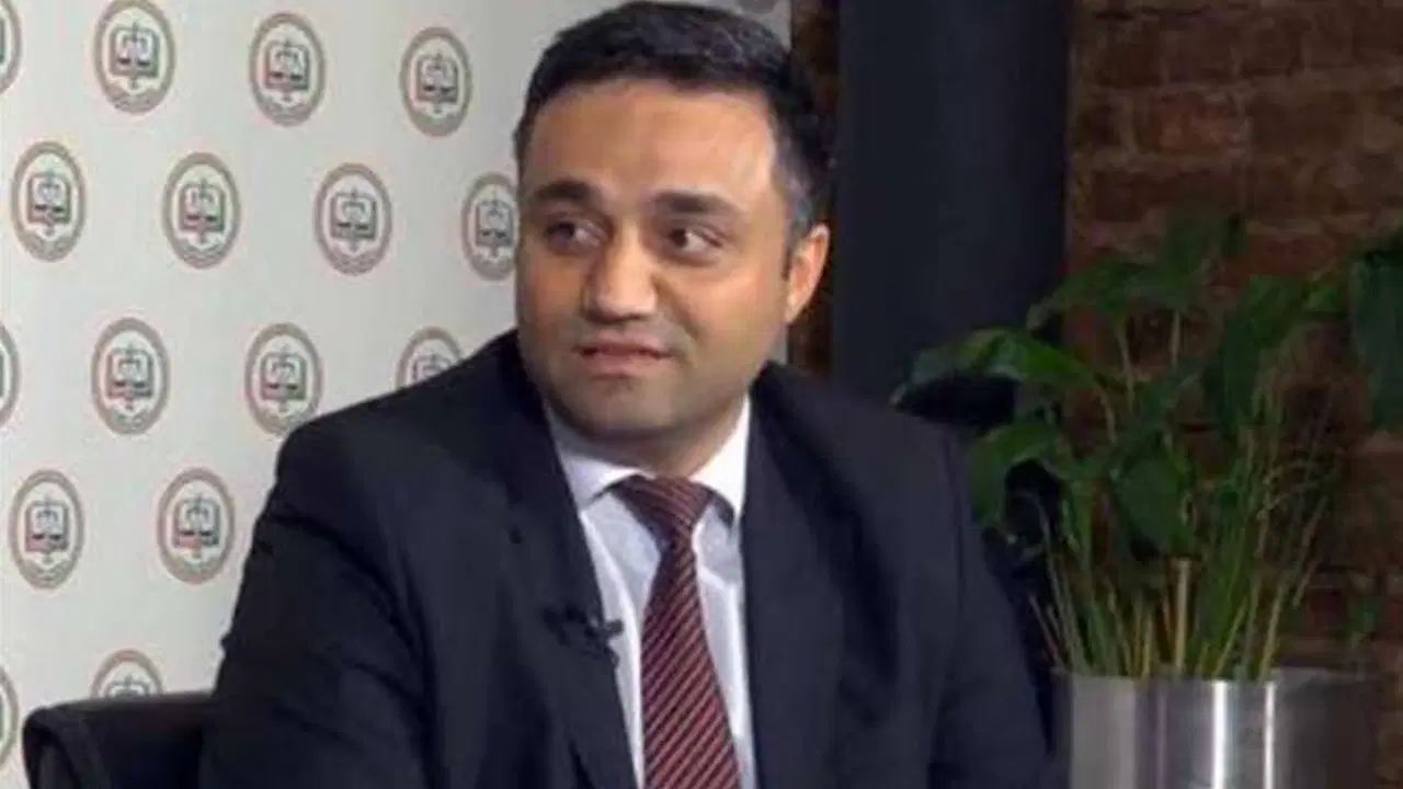 bayrampasa belediyesine operasyon baskan yardimcisi ve once ilke cagdas avukatlar grubu uyesi avukat atilla ozen de gozaltinda CsUhU1gT