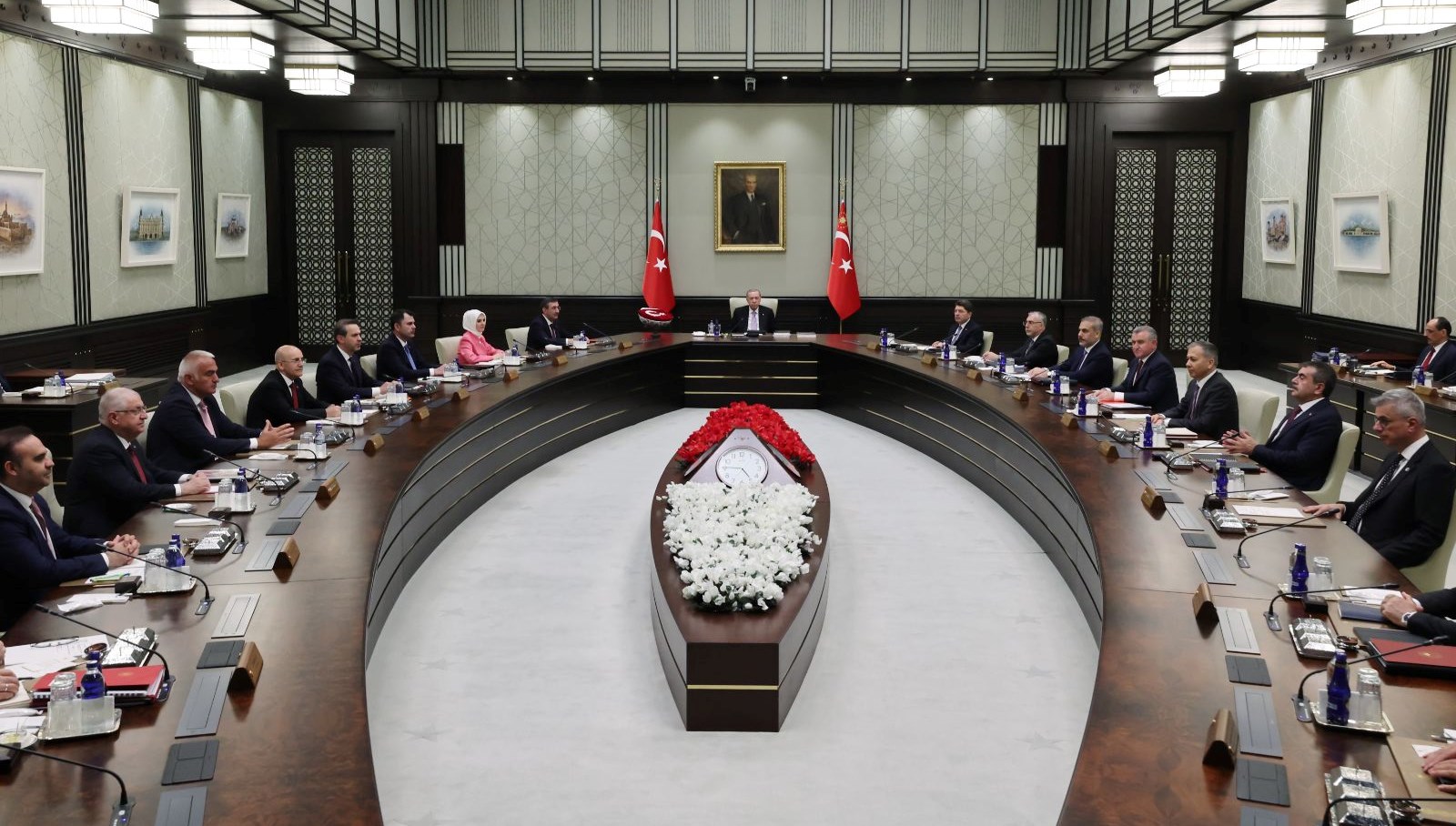 kabine yarin toplaniyor gundemde hangi konular var PdbysAgG