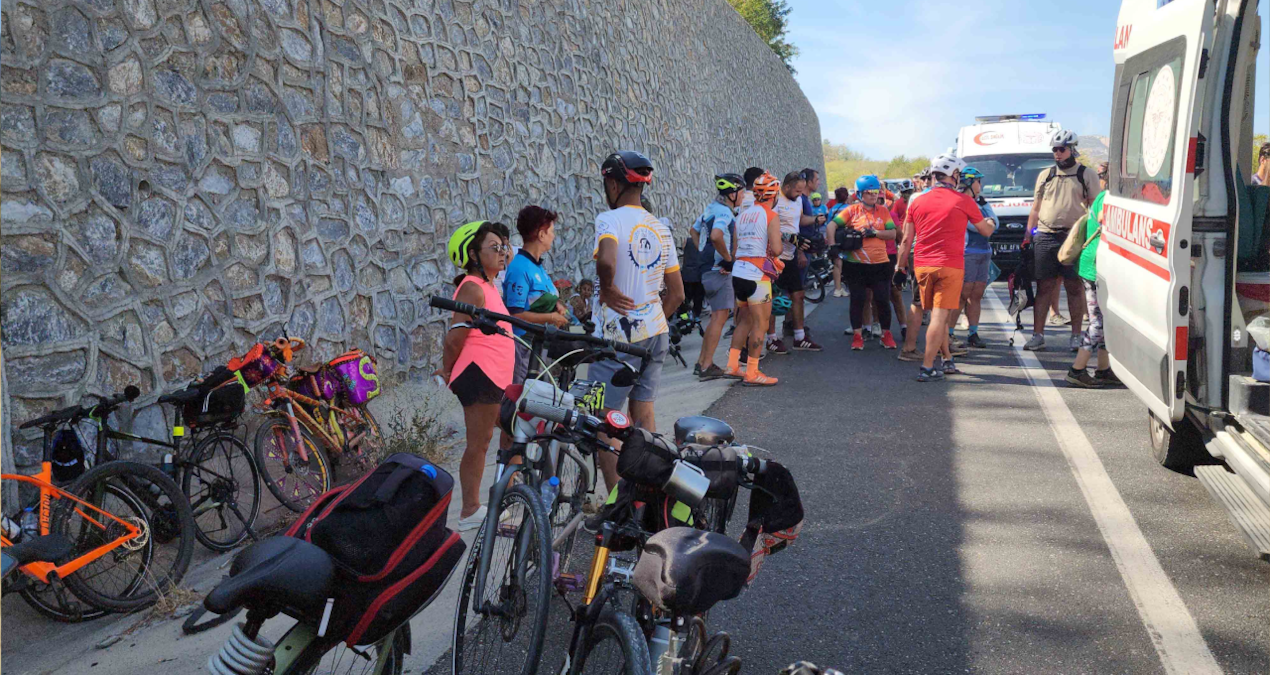 muglada bisiklet gezisi faciaya donustu 12 bisikletli yaralandi SQzd9nZu