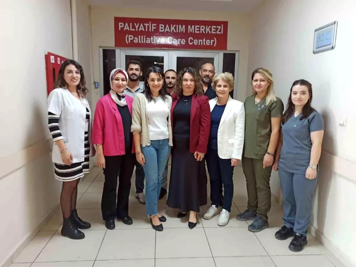 dunya palyatif bakim gununde anlamli ziyaret lZZLhriw.jpg