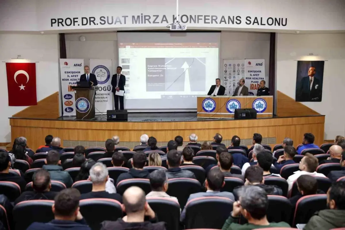 eskisehirde afet risklerinin azaltilmasi paneli gerceklestirildi qkkahnmy.jpg