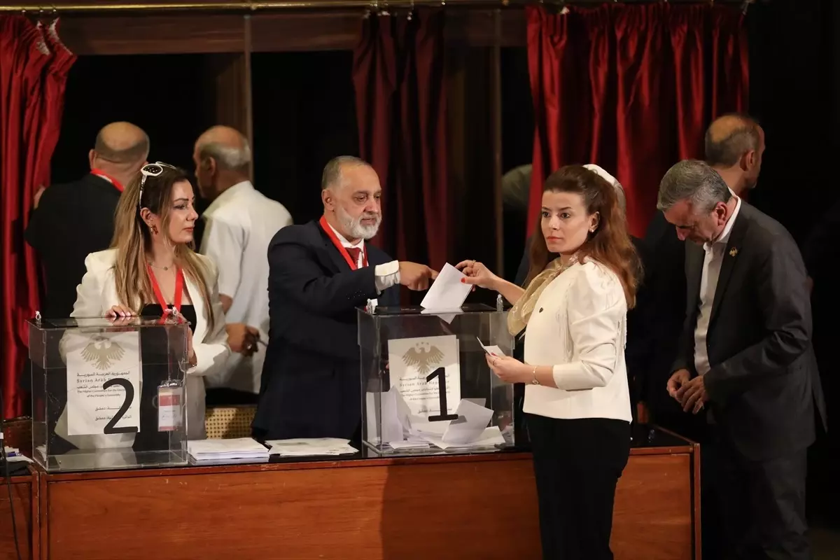 suriyede halk meclisi secimleri devam ediyor O66pd1Sq