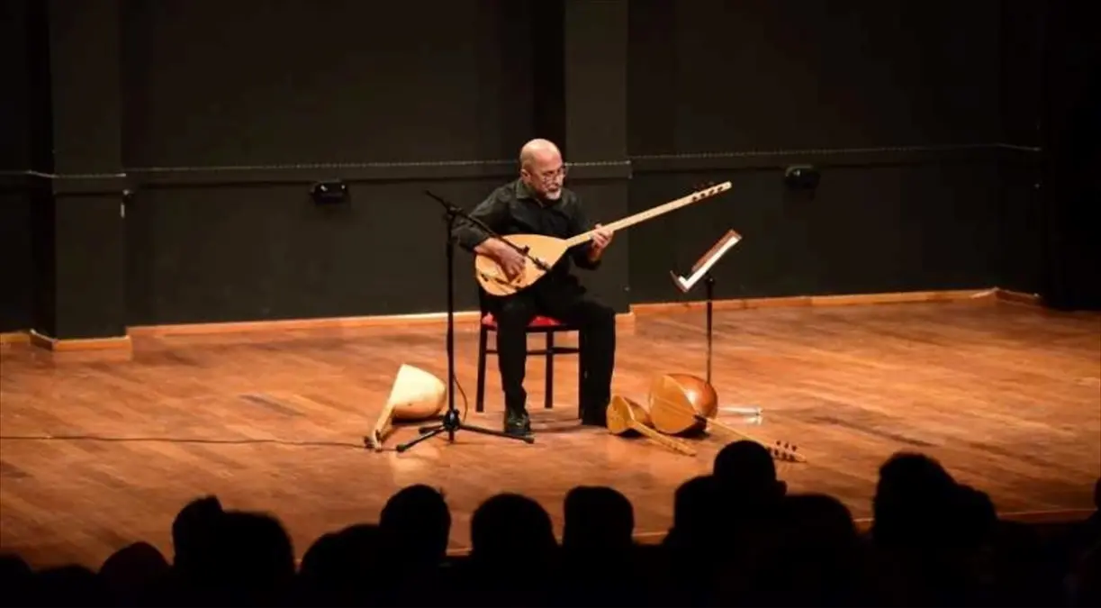 anadolu universitesinde turku konseri upD7cD6v.jpg