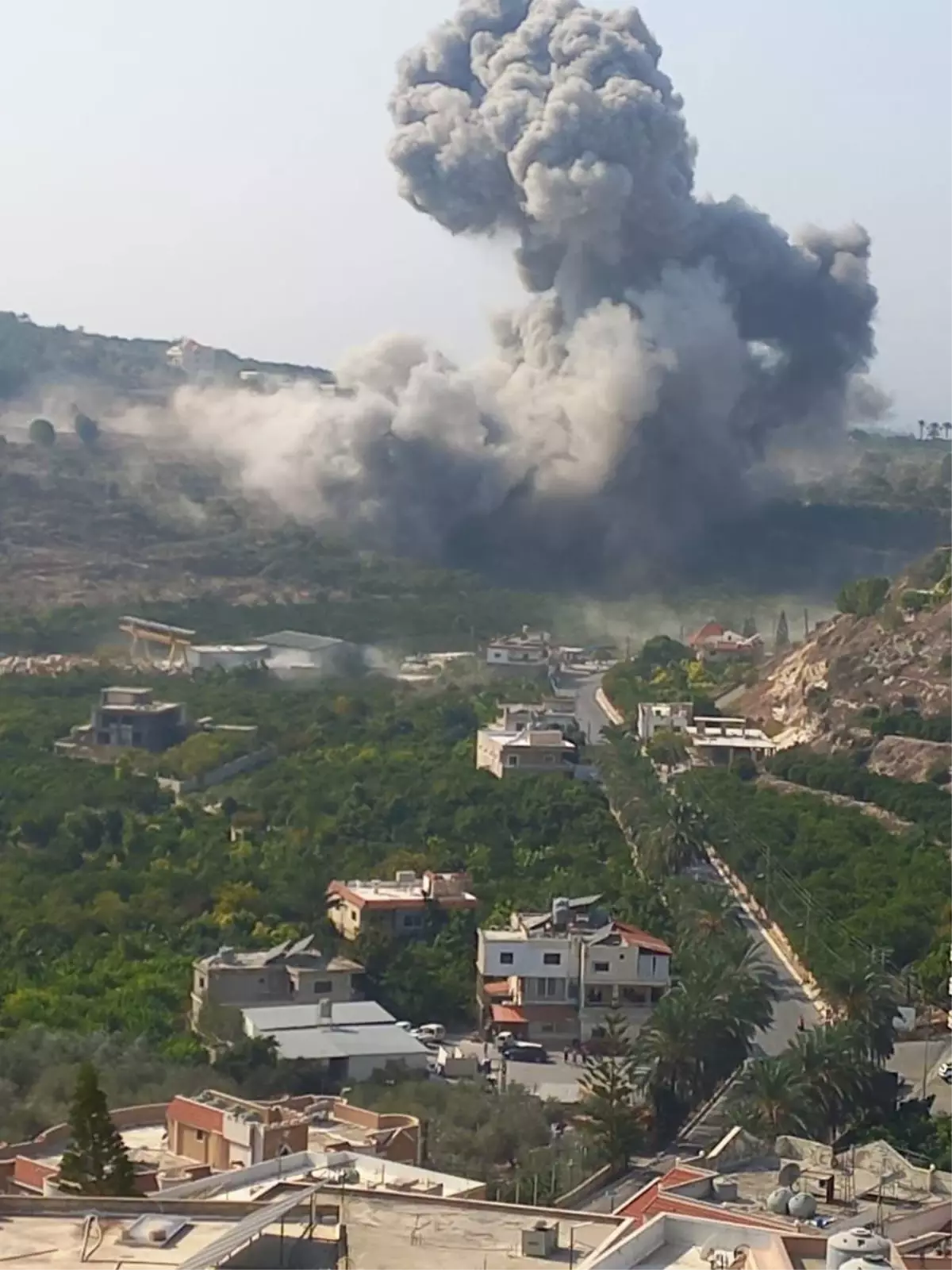 israilin sur kentine hava saldirisi aamEQTlh.jpg