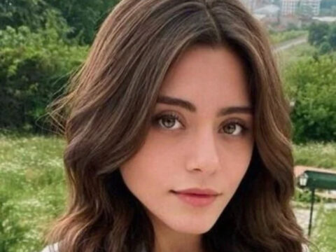 Sıla Türkoğlu’nun liseli halleri! Arkadaşı bakın nasıl paylaştı