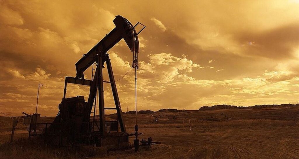 Brent Petrol Fiyatları 102 Doları Geçti