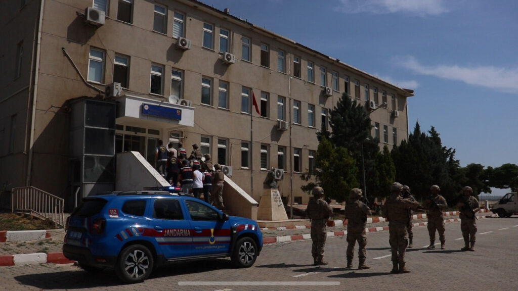 Şanlıurfa’da Göçmen Kaçakçılığına Karşı Büyük Operasyon: 18 Tutuklama