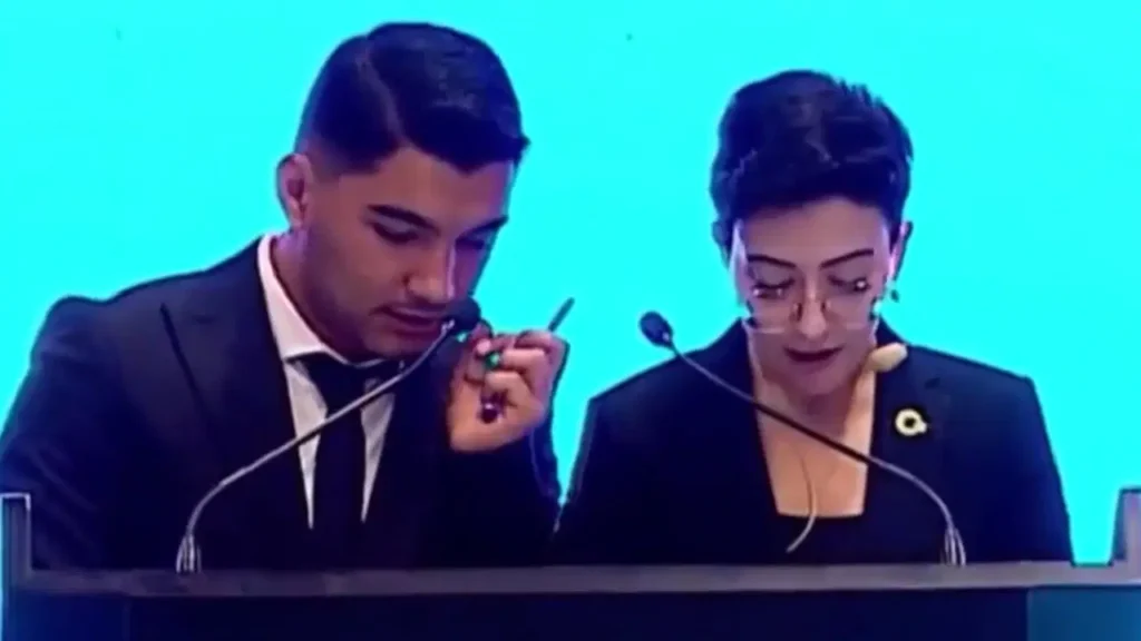 Van’daki Açılış Töreninde ‘AK Parti’ İsim Krizi Yaşandı