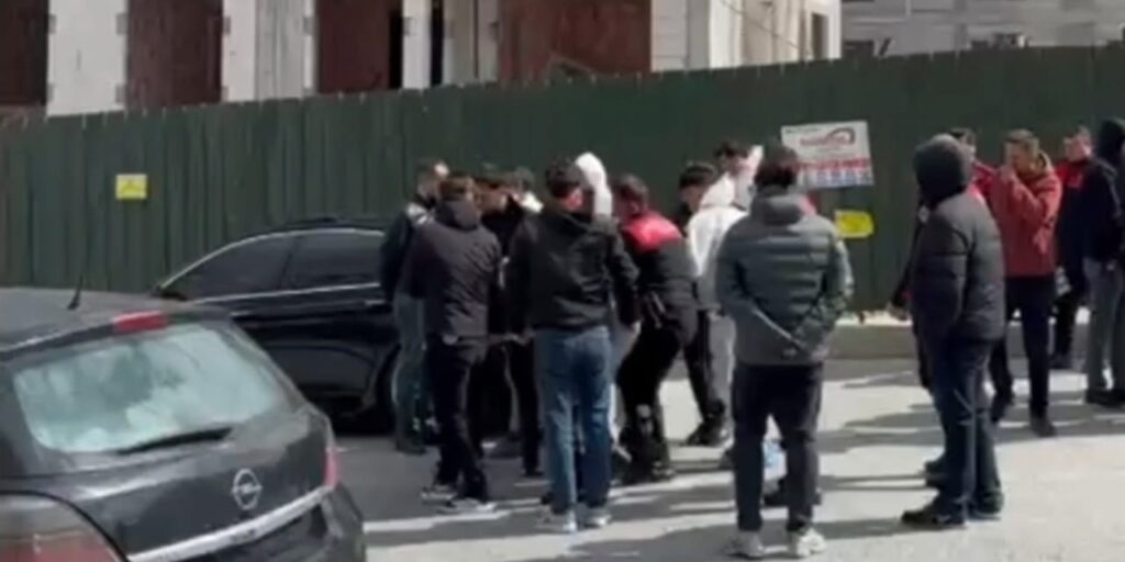 Beylikdüzü’nde Gizemli Ölüm: Otomobilinde Bulunan Adamın Cansız Bedeni