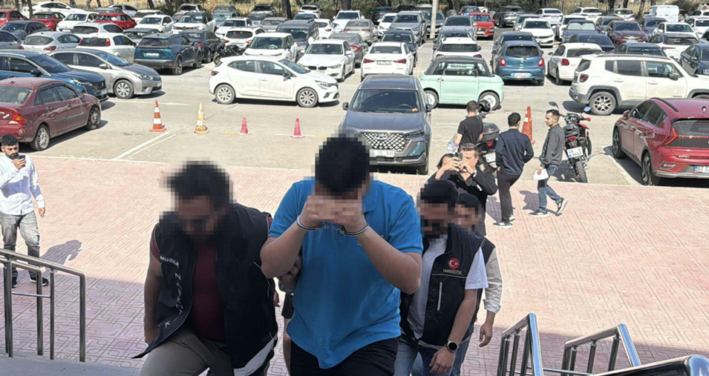 Bodrum’da Çocuk İstismarı Görüntülerini Satın Alan 6 Kişi Gözaltına Alındı
