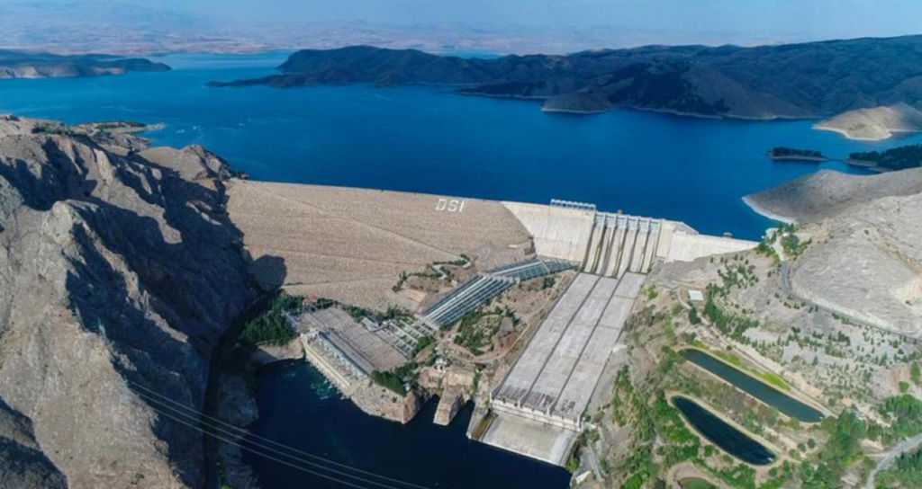 Keban Barajı’ndan Su Tahliyesi Başlıyor