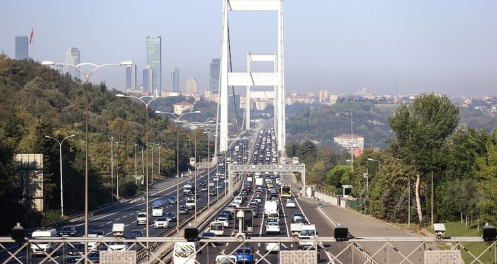 Bayramda Köprü, Otoyol ve Toplu Ulaşım Ücretsiz Olacak: Detaylar Açıklandı