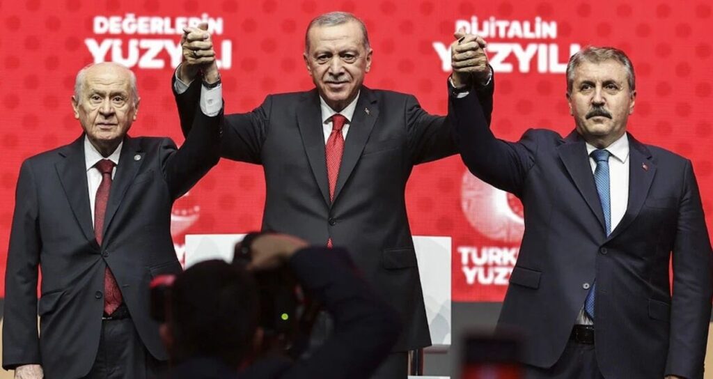 BBP Lideri Destici’den Emeklilere Bayram İkramiyesi Çağrısı
