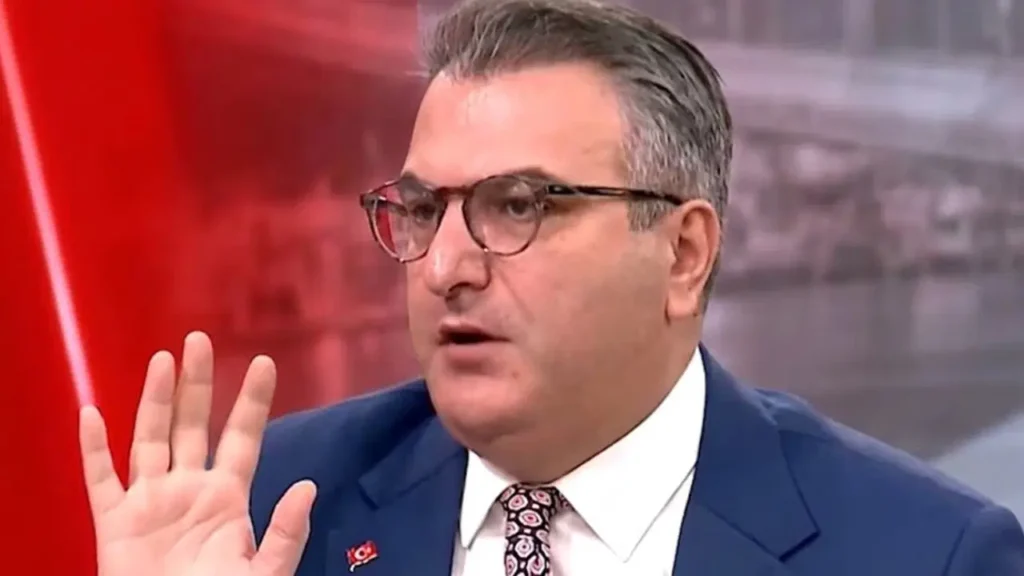 Cem Küçük, Çalışma Düzeni Üzerine Düşüncelerini Paylaştı: “Sendikalar Geçmişte Kaldı”