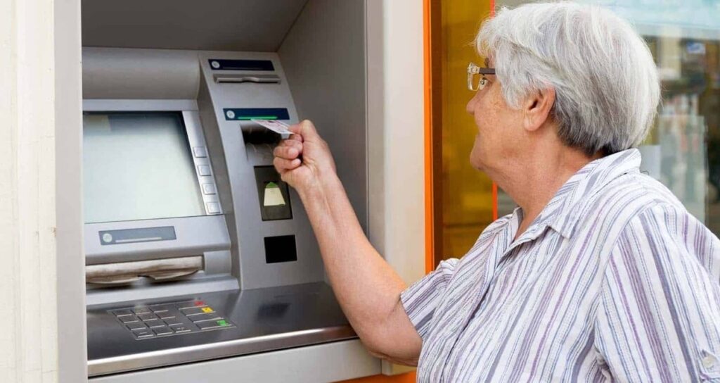 Emeklilere Yüzde 15 Zam Beklentisi: Merkez Bankası’ndan Yeni Tahmin