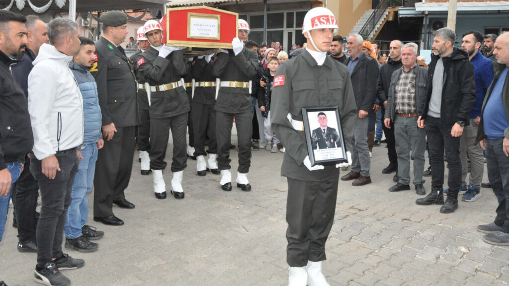 Acı Bir Veda: Uzman Çavuş Kemal Can Sert Son Yolculuğuna Uğurlandı