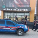 Silifke belediyesine yonelik sorusturmada chpli meclis uyesi tutuklandi GRajNsn6