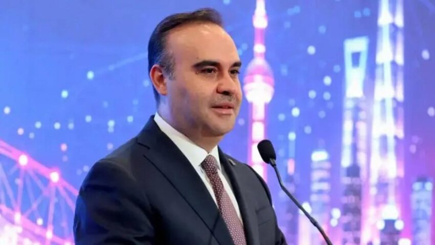Turk bilim insanlari kuzey kutbundaki deniz buzu hattina ulasti Kcn2DPFn