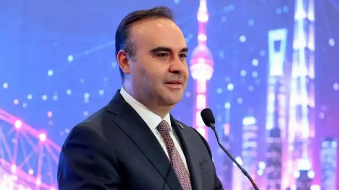 Türk bilim insanları Kuzey Kutbu’ndaki deniz buzu hattına ulaştı